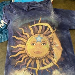 The Mountain sun & moon t-shirt